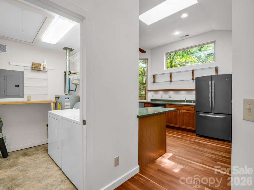 701 Azalea Avenue, Black Mountain, NC 28711.  MLS# CAR4384866, YatesRealty ID 32855. 