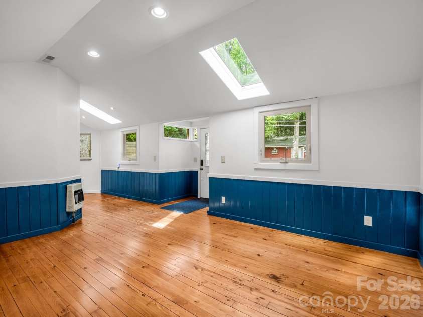 701 Azalea Avenue, Black Mountain, NC 28711.  MLS# CAR4384866, YatesRealty ID 32855. 