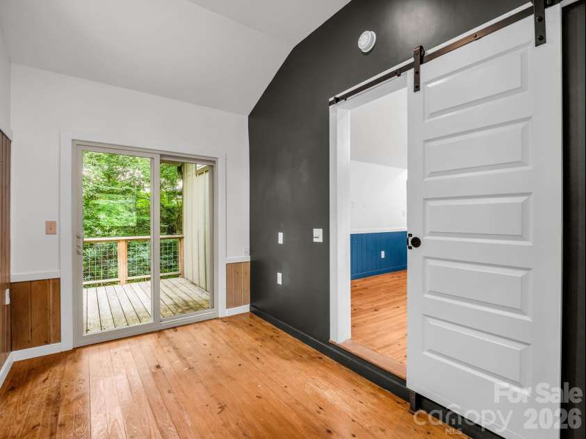 701 Azalea Avenue, Black Mountain, NC 28711.  MLS# CAR4384866, YatesRealty ID 32855. 