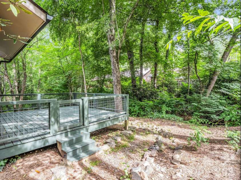 701 Azalea Avenue, Black Mountain, NC 28711.  MLS# CAR4384866, YatesRealty ID 32855. 