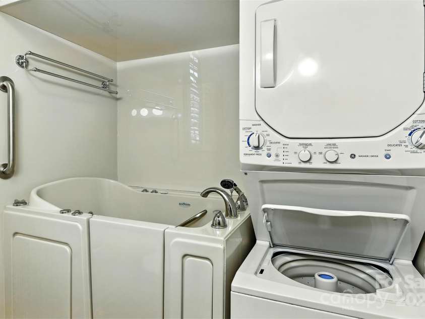 3968 US Hwy 321A Highway, Hudson, NC 28638.  MLS# CAR4324624, YatesRealty ID 32856. 