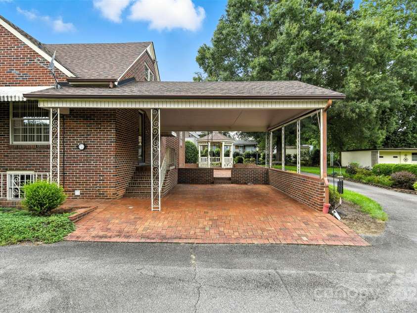 3968 US Hwy 321A Highway, Hudson, NC 28638.  MLS# CAR4324624, YatesRealty ID 32856. 