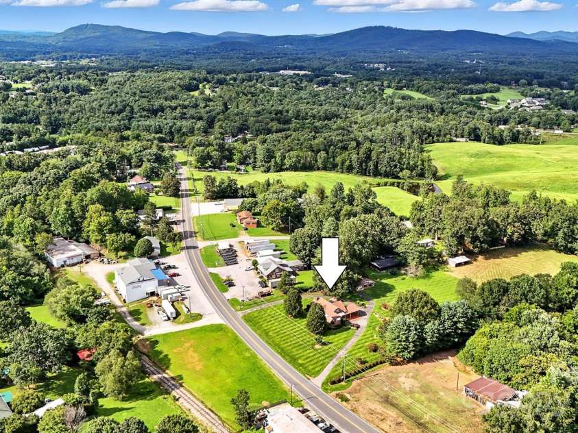 3968 US Hwy 321A Highway, Hudson, NC 28638.  MLS# CAR4324624, YatesRealty ID 32856. 