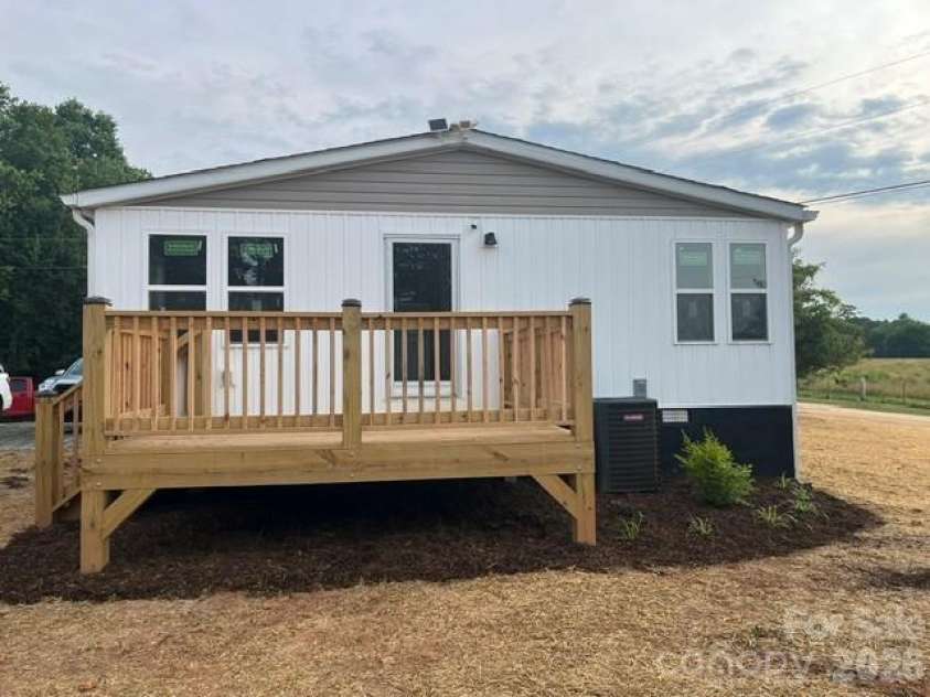 204 A L Fox Road, Taylorsville, NC 28681.  MLS# CAR4396602, YatesRealty ID 32857. 