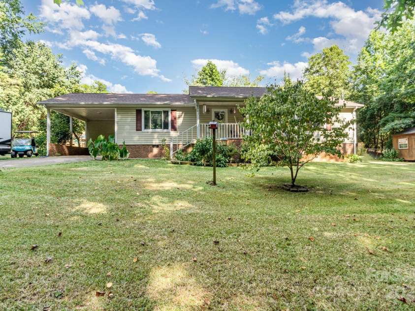 5707 Lewis Road, Gastonia, NC 28052.  MLS# CAR4281300, YatesRealty ID 32858. 