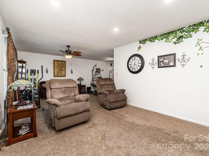 5707 Lewis Road, Gastonia, NC 28052.  MLS# CAR4281300, YatesRealty ID 32858. 