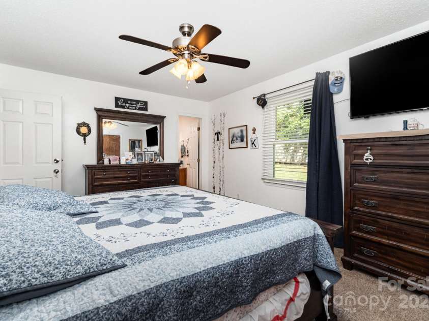 5707 Lewis Road, Gastonia, NC 28052.  MLS# CAR4281300, YatesRealty ID 32858. 