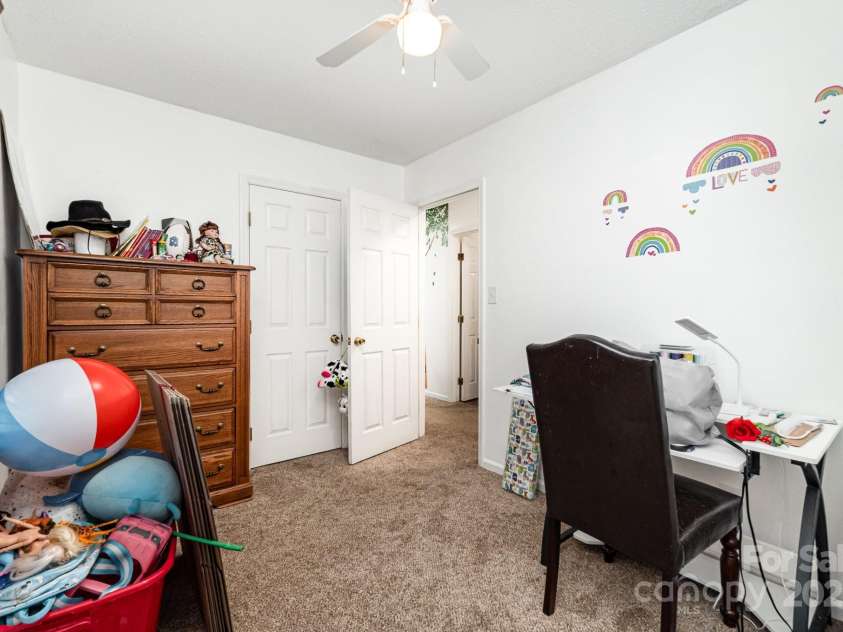 5707 Lewis Road, Gastonia, NC 28052.  MLS# CAR4281300, YatesRealty ID 32858. 