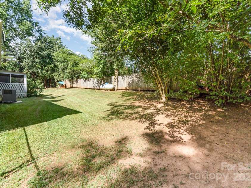5707 Lewis Road, Gastonia, NC 28052.  MLS# CAR4281300, YatesRealty ID 32858. 