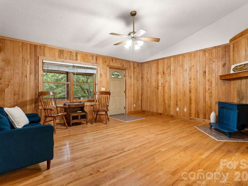 633 Wilson Lane, Boone, NC 28607.  MLS# CAR4397666, YatesRealty ID 32858. 