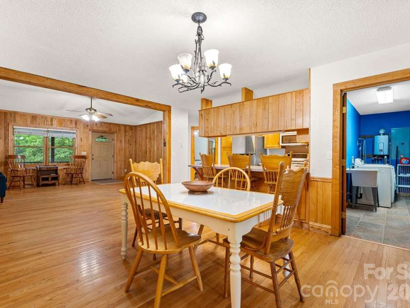 633 Wilson Lane, Boone, NC 28607.  MLS# CAR4397666, YatesRealty ID 32858. 