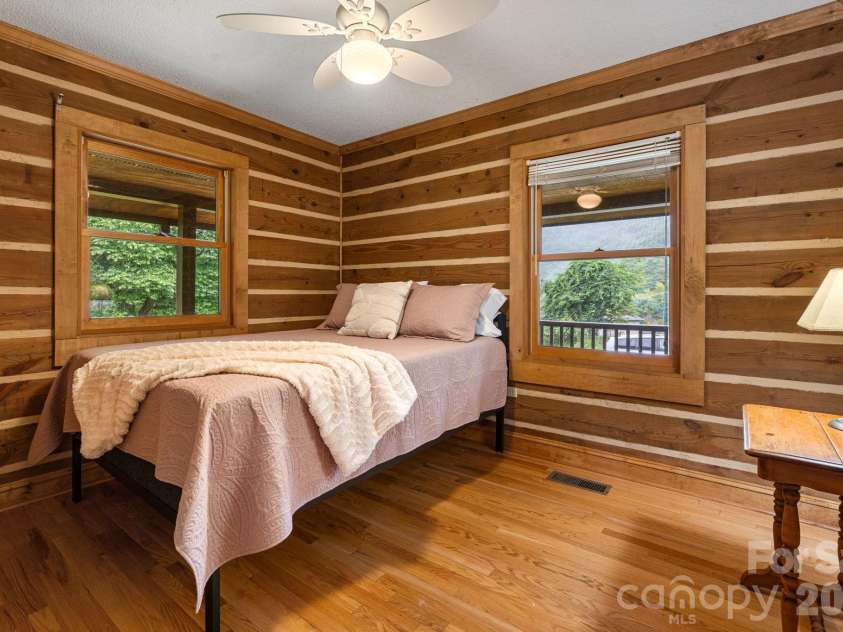 633 Wilson Lane, Boone, NC 28607.  MLS# CAR4397666, YatesRealty ID 32858. 