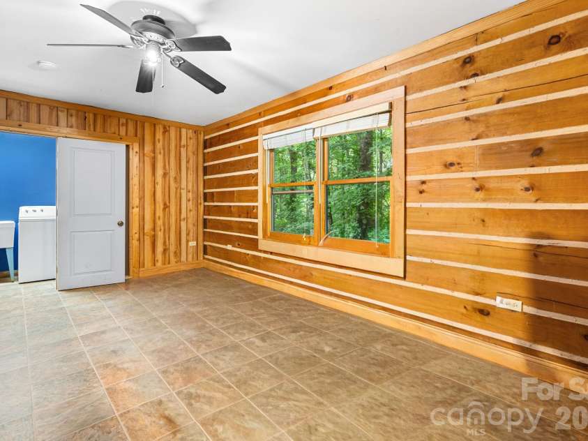 633 Wilson Lane, Boone, NC 28607.  MLS# CAR4397666, YatesRealty ID 32858. 