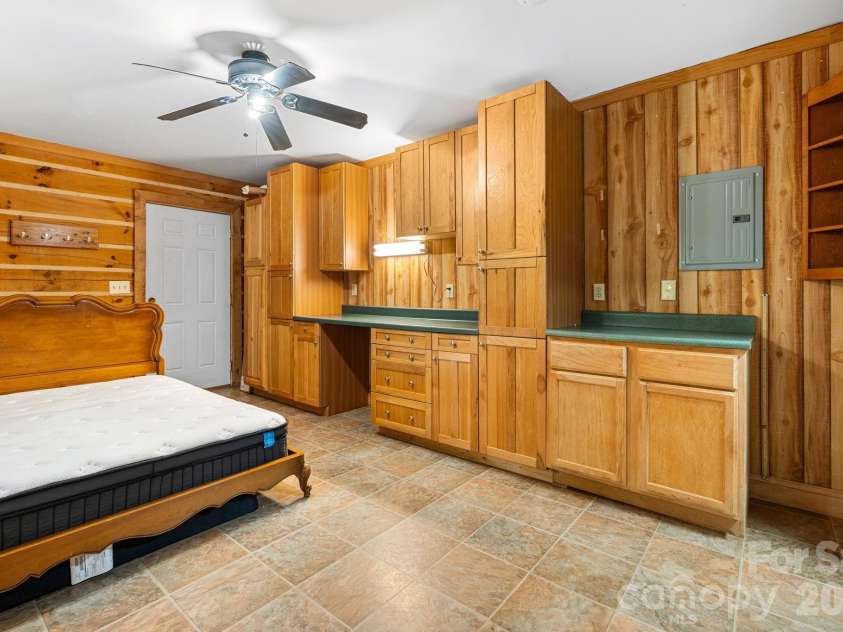 633 Wilson Lane, Boone, NC 28607.  MLS# CAR4397666, YatesRealty ID 32858. 