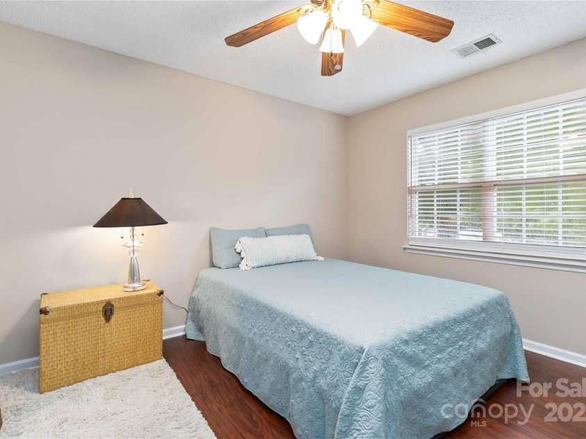 10154 Forest Landing Drive, Charlotte, NC 28213.  MLS# CAR4287203, YatesRealty ID 32859. Bedroom 3