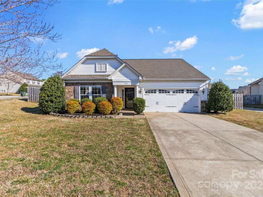 103 Karlyn Court, Mooresville, NC 28115.  MLS# CAR4240202, YatesRealty ID 3286. 