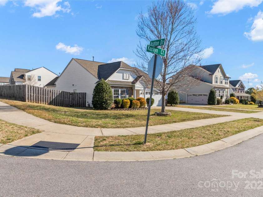 103 Karlyn Court, Mooresville, NC 28115.  MLS# CAR4240202, YatesRealty ID 3286. 