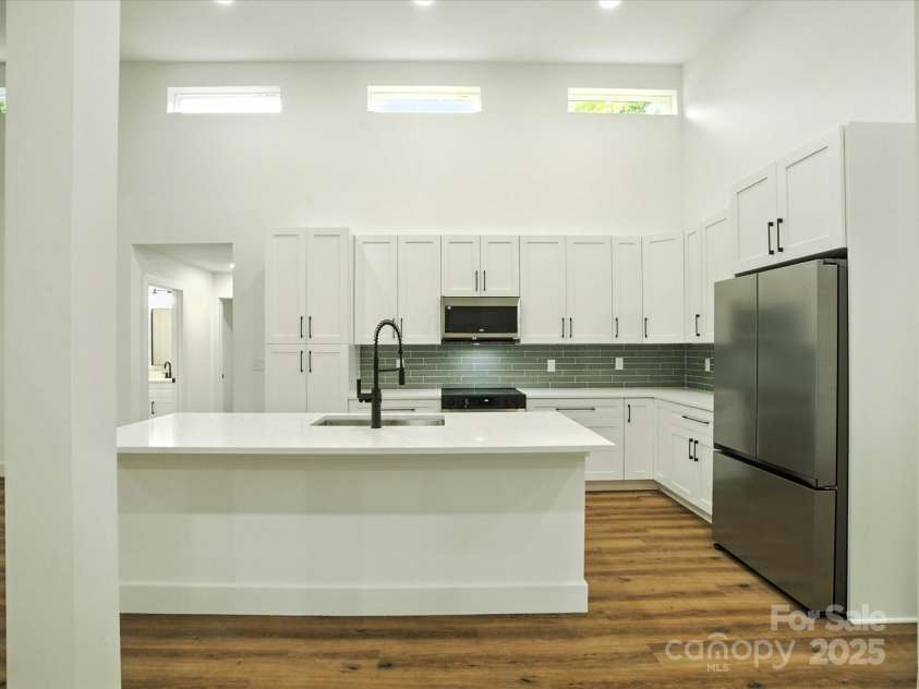 5331 Coburg Avenue, Charlotte, NC 28215.  MLS# CAR4290104, YatesRealty ID 32860. 