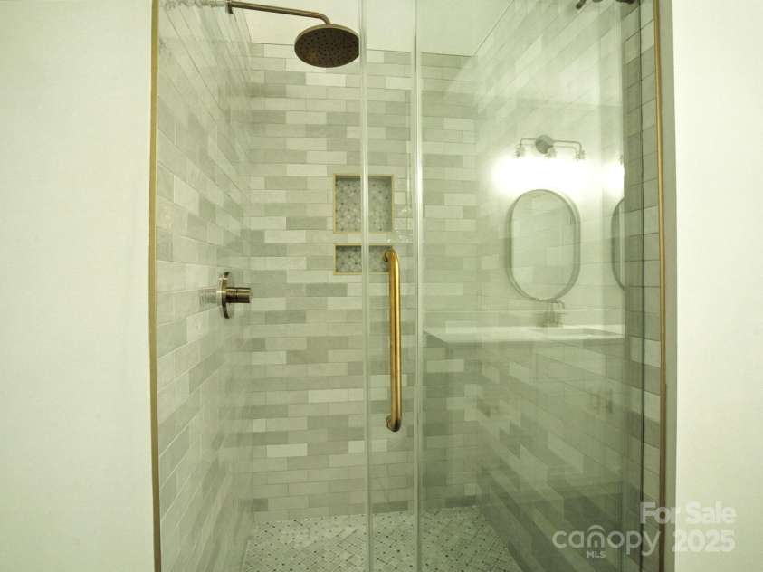 5331 Coburg Avenue, Charlotte, NC 28215.  MLS# CAR4290104, YatesRealty ID 32860. 