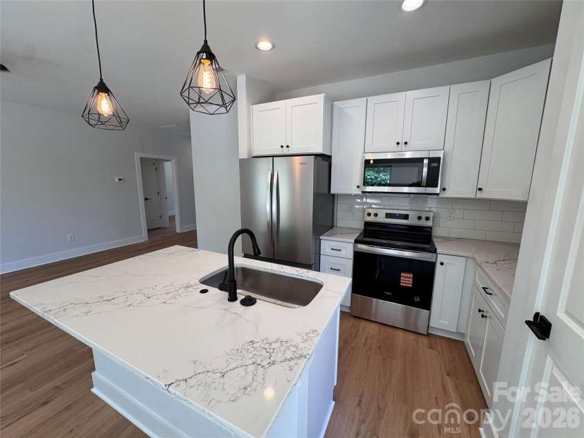1980 Hillgate Avenue, Gastonia, NC 28054.  MLS# CAR4397191, YatesRealty ID 32861. 