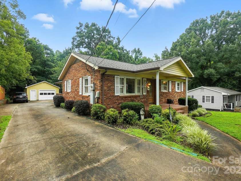 706 Stowe Drive, Lowell, NC 28098.  MLS# CAR4292362, YatesRealty ID 32862. 