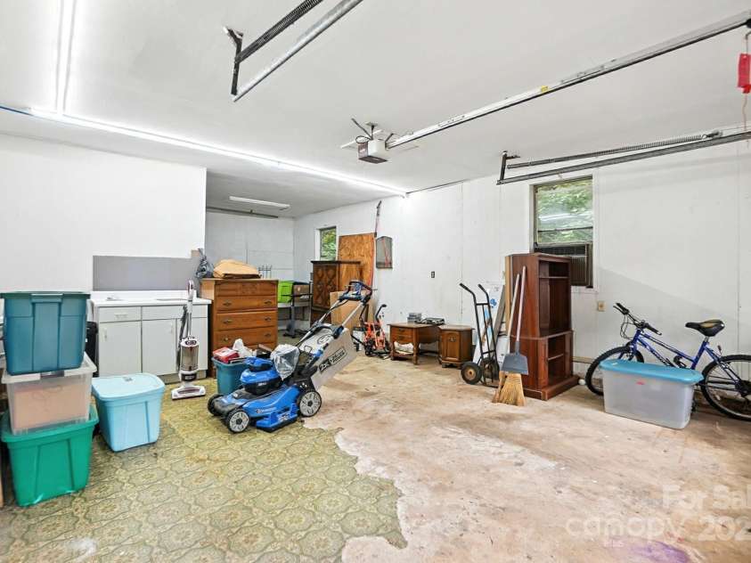 706 Stowe Drive, Lowell, NC 28098.  MLS# CAR4292362, YatesRealty ID 32862. 