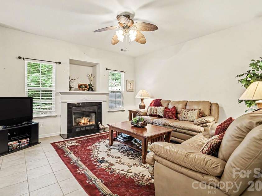 471 Delta Drive, Fort Mill, SC 29715.  MLS# CAR4393682, YatesRealty ID 32863. 