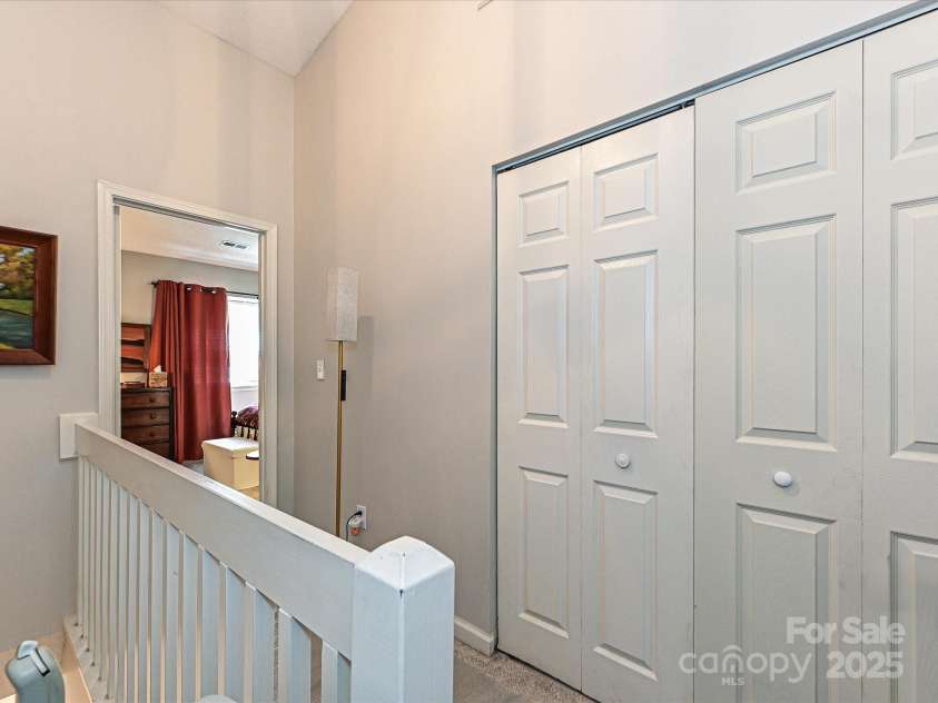 9305 Four Mile Creek Road, Charlotte, NC 28277.  MLS# CAR4244964, YatesRealty ID 32863. 