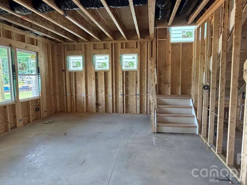 119 Cartington Way, Mooresville, NC 28115.  MLS# CAR4379112, YatesRealty ID 32864. Dining