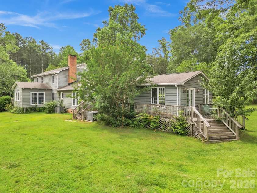 412 Smith Road, Landrum, SC 29356.  MLS# CAR4397235, YatesRealty ID 32865. 