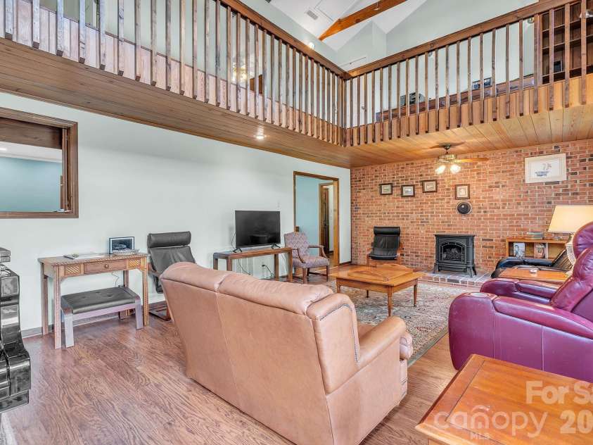 412 Smith Road, Landrum, SC 29356.  MLS# CAR4397235, YatesRealty ID 32865. 