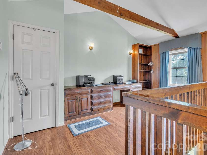 412 Smith Road, Landrum, SC 29356.  MLS# CAR4397235, YatesRealty ID 32865. 