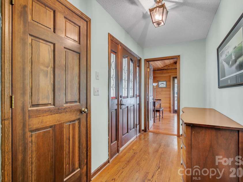 412 Smith Road, Landrum, SC 29356.  MLS# CAR4397235, YatesRealty ID 32865. 