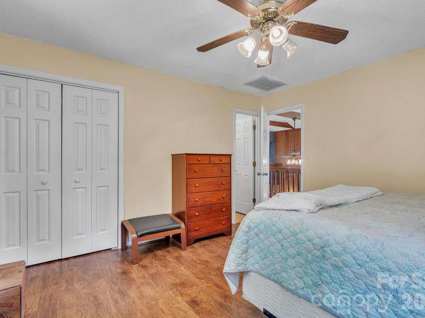 412 Smith Road, Landrum, SC 29356.  MLS# CAR4397235, YatesRealty ID 32865. 