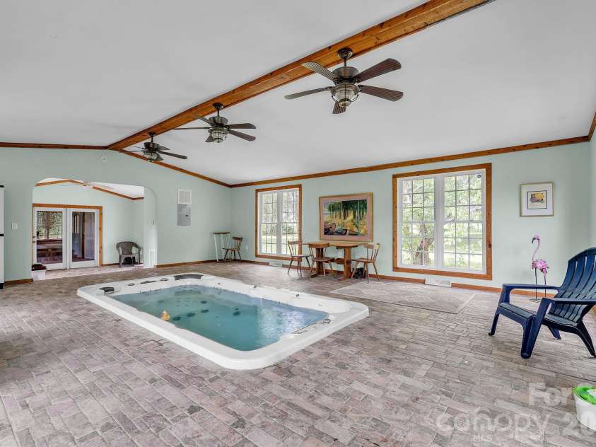 412 Smith Road, Landrum, SC 29356.  MLS# CAR4397235, YatesRealty ID 32865. 