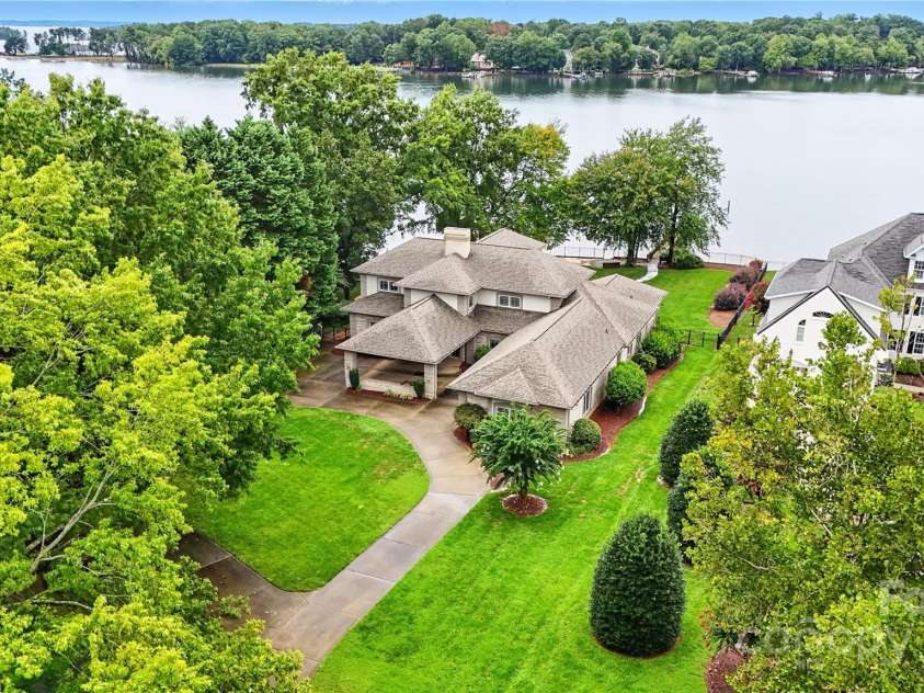 111 Keel Court, Mooresville, NC 28117.  MLS# CAR4287442, YatesRealty ID 32866. 
