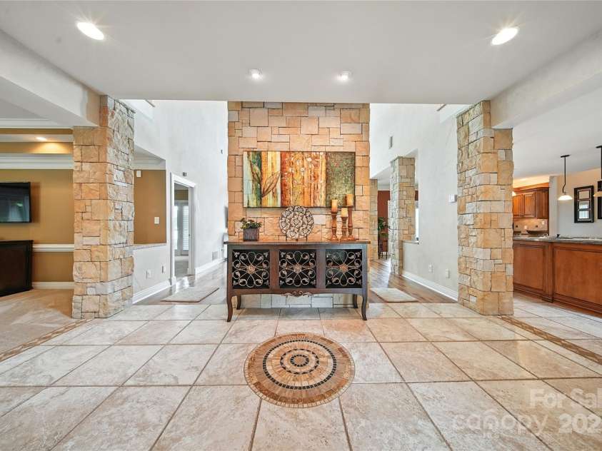 111 Keel Court, Mooresville, NC 28117.  MLS# CAR4287442, YatesRealty ID 32866. Entryway