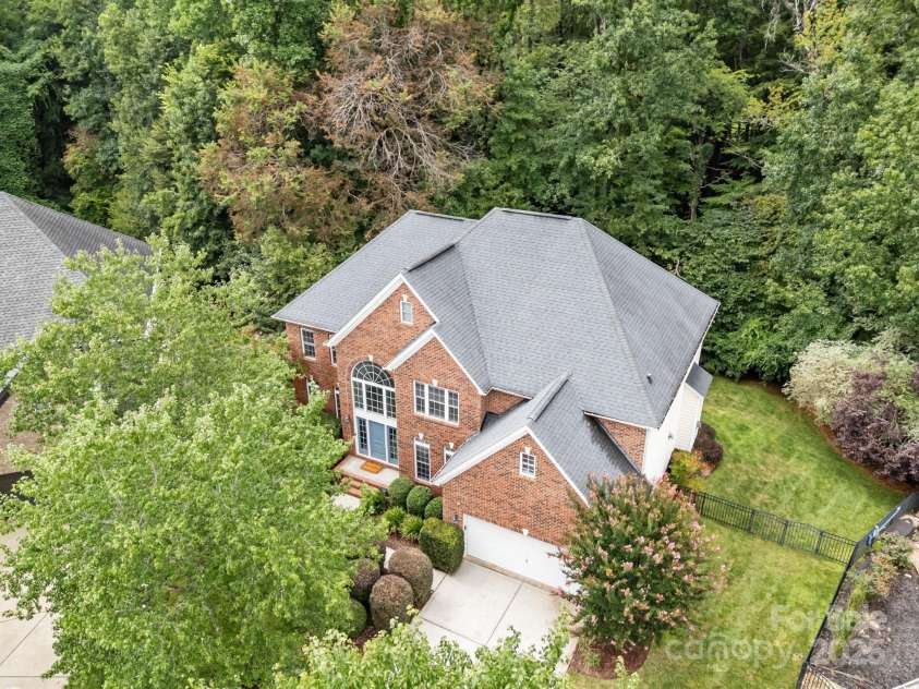 12003 Cobham Court, Huntersville, NC 28078.  MLS# CAR4289284, YatesRealty ID 32867. 