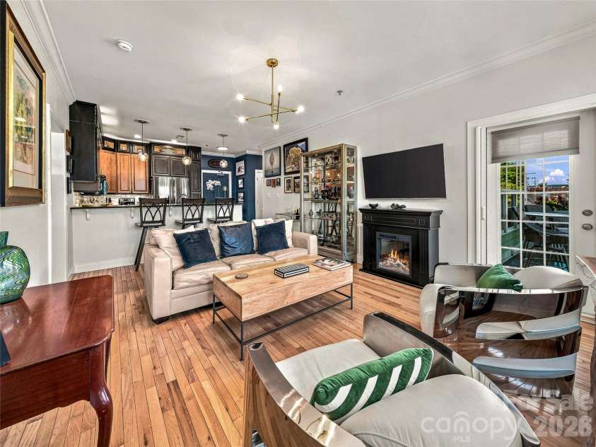 125 Lexington Avenue, Asheville, NC 28801.  MLS# CAR4419292, YatesRealty ID 32867. 