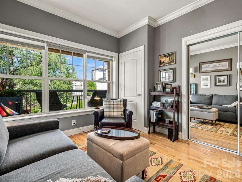 125 Lexington Avenue, Asheville, NC 28801.  MLS# CAR4419292, YatesRealty ID 32867. 