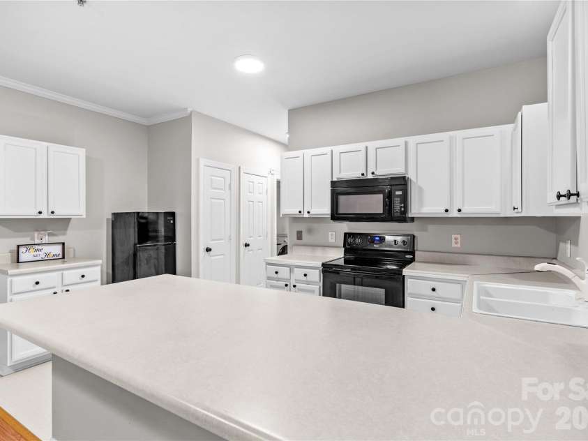 21231 Hickory Street, Cornelius, NC 28031.  MLS# CAR4397477, YatesRealty ID 32869. 