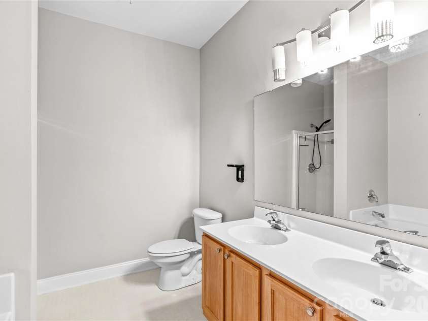 21231 Hickory Street, Cornelius, NC 28031.  MLS# CAR4397477, YatesRealty ID 32869. 