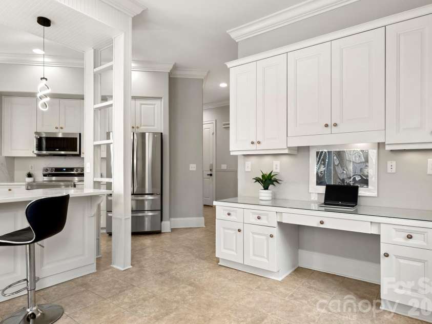 9821 adison gray Lane, Charlotte, NC 28270.  MLS# CAR4348805, YatesRealty ID 3287. 