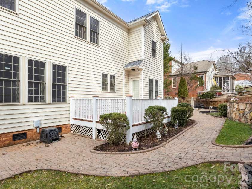 9821 adison gray Lane, Charlotte, NC 28270.  MLS# CAR4348805, YatesRealty ID 3287. 