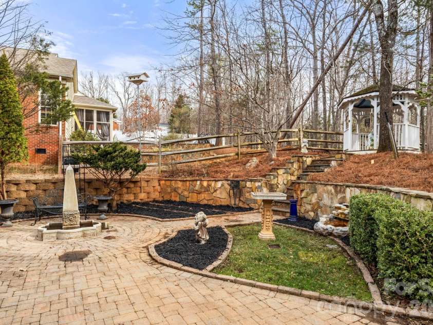 9821 adison gray Lane, Charlotte, NC 28270.  MLS# CAR4348805, YatesRealty ID 3287. 