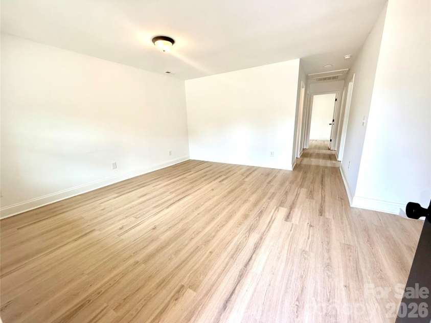 121 Beaver Street, Landis, NC 28088.  MLS# CAR4397337, YatesRealty ID 32870. 