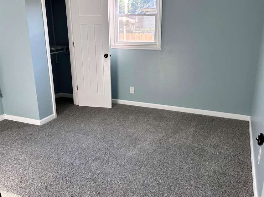 746 Geneva Street, Hendersonville, NC 28739.  MLS# CAR4285221, YatesRealty ID 32870. 