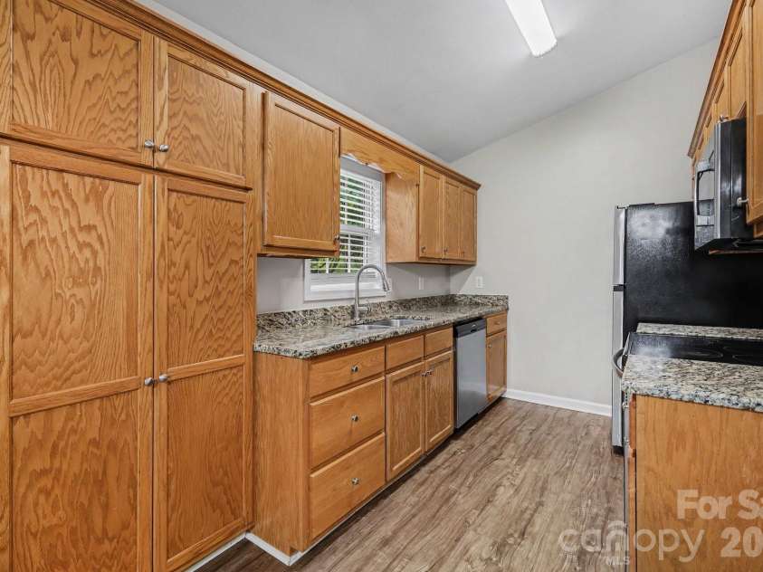 1607 Indian Springs Drive, Conover, NC 28613.  MLS# CAR4395363, YatesRealty ID 32871. 