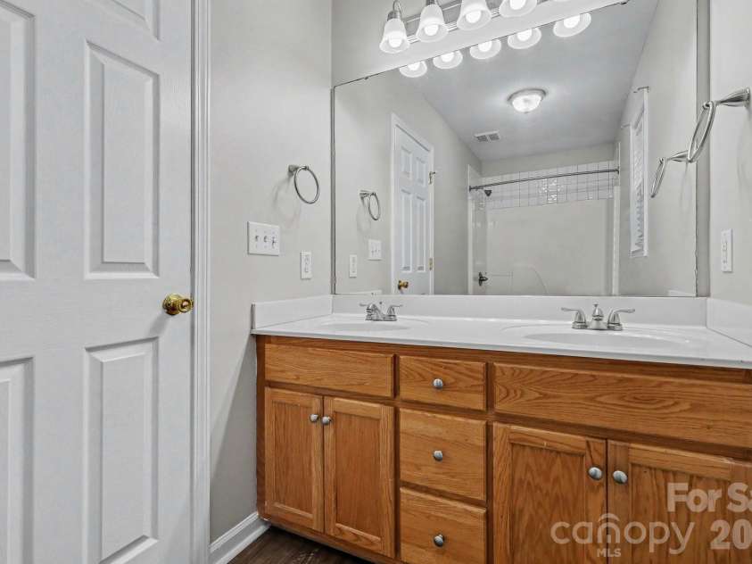 1607 Indian Springs Drive, Conover, NC 28613.  MLS# CAR4395363, YatesRealty ID 32871. 