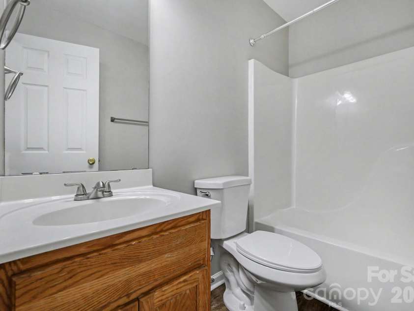 1607 Indian Springs Drive, Conover, NC 28613.  MLS# CAR4395363, YatesRealty ID 32871. 